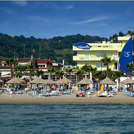 Hotel La Maestra Grottammare Exteriör bild